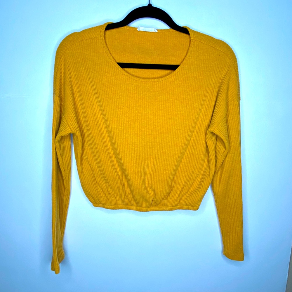 Golden YELLOW CROP